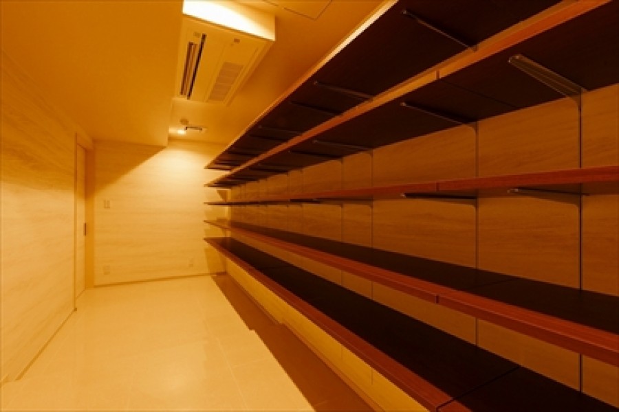 PREMIUM RESIDENCE SHIROKANECHOJAMARU