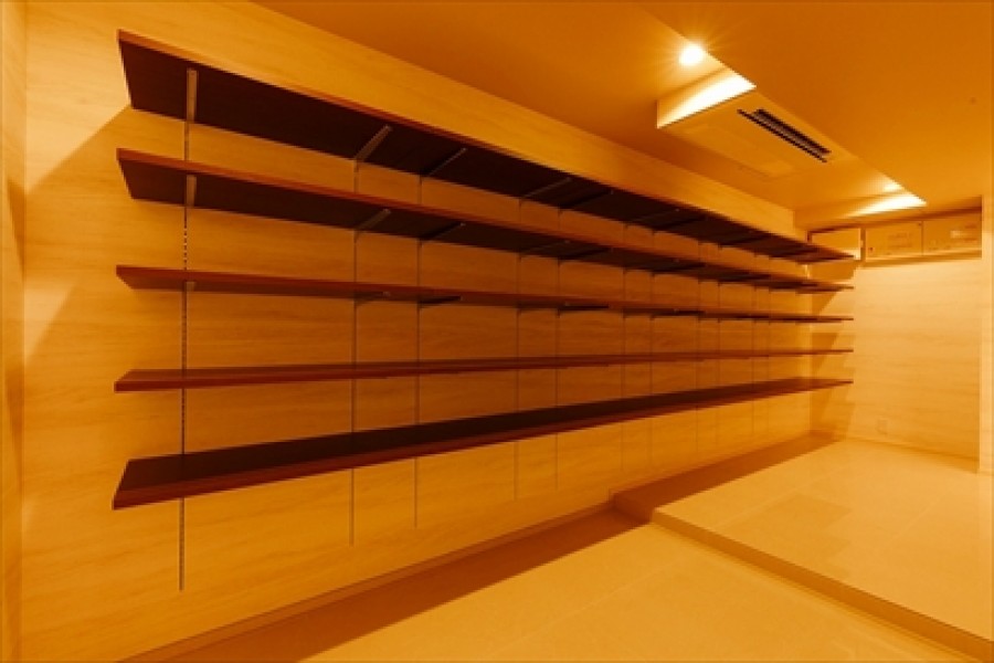 PREMIUM RESIDENCE SHIROKANECHOJAMARU