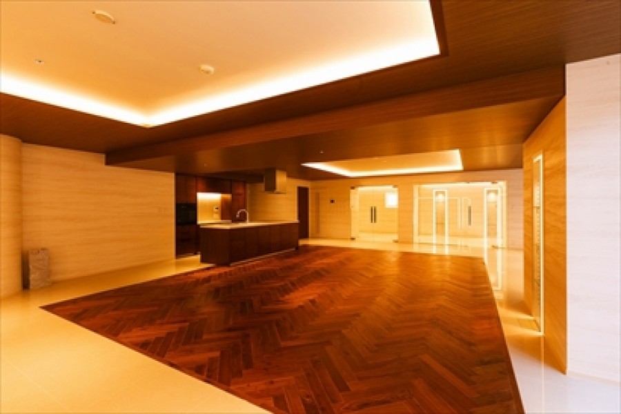 PREMIUM RESIDENCE SHIROKANECHOJAMARU
