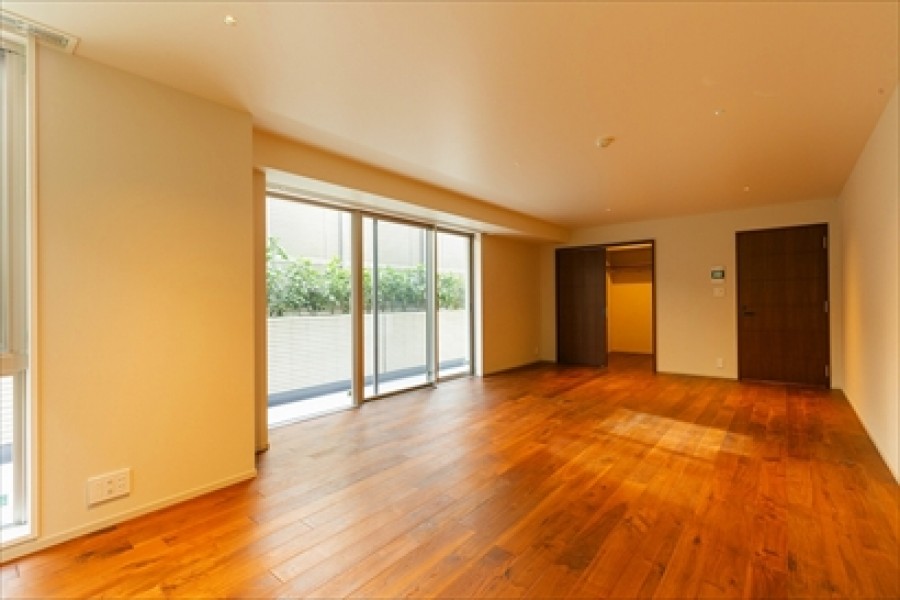 PREMIUM RESIDENCE SHIROKANECHOJAMARU