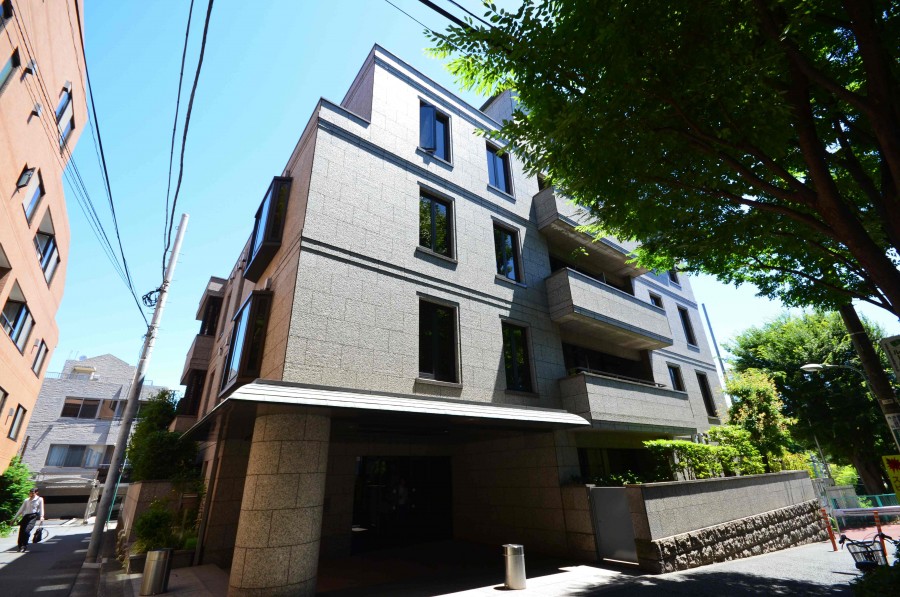 Hottasaka House