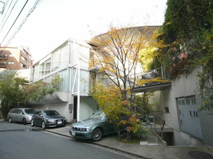 TOGO HOUSE