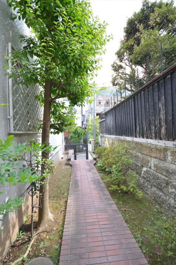 Ikedayama S House