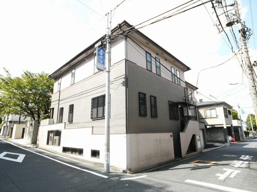 Shirokanedai  House