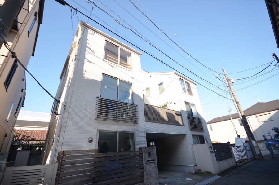 Jiyugaoka A House