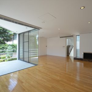 Oyama cho House #West